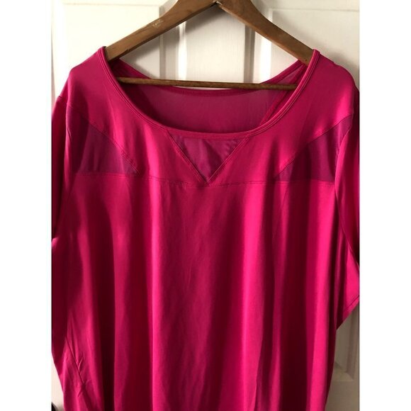 Woman's Plus Size Livi Active Wear Hot Pink Short Sleeve Mesh Top 22/24 - Picture 3 of 9